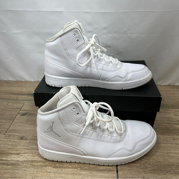 NIKE JORDAN EXECUTIVE HIGH-TOP TRAINERS- Triple White. Men’s 9 820240100 W/Box - Picture 4 of 13